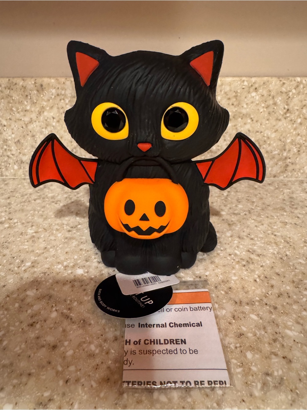 Bath & Body Works Spooky Kitty  Light-Up Halloween Soap Holder 2026 New